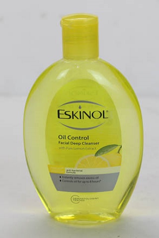 Eskinol Facial Cleanser LEMON Oil Control 6x225ml (Inner)